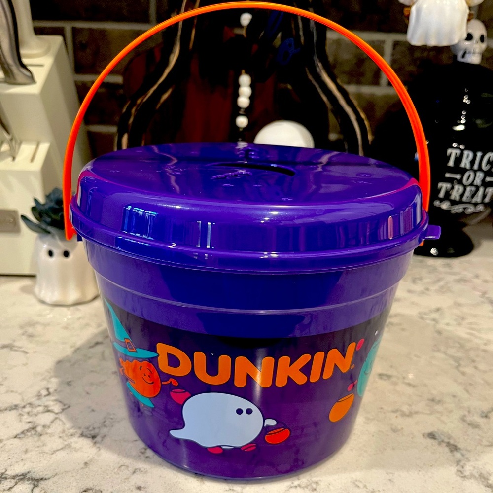 2024 Dunkin Donuts Munchkin Halloween Bucket